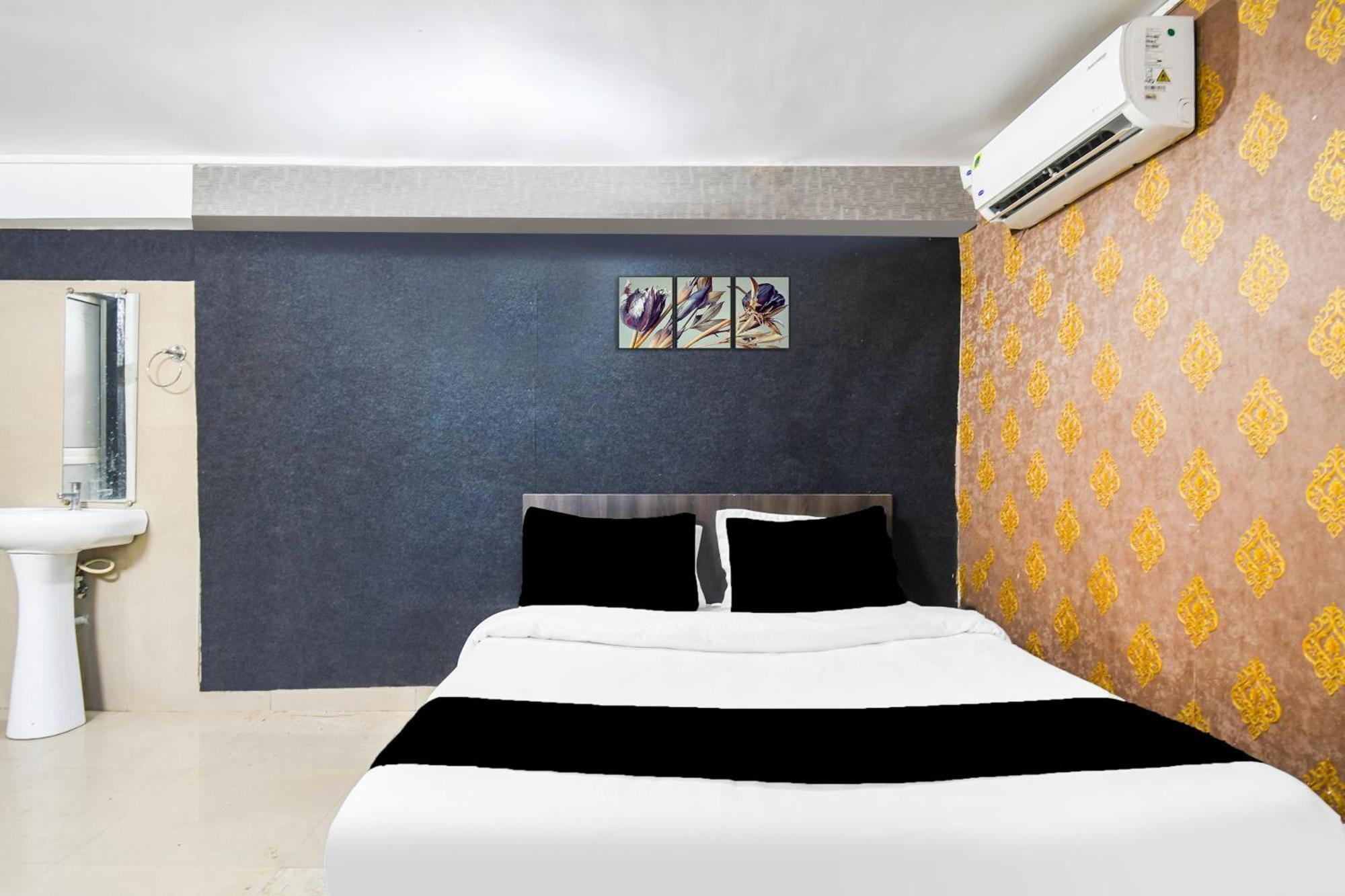 Super Hotel O Champasari Siliguri Formerly Four Fox Suits Panchanai Bagian luar foto