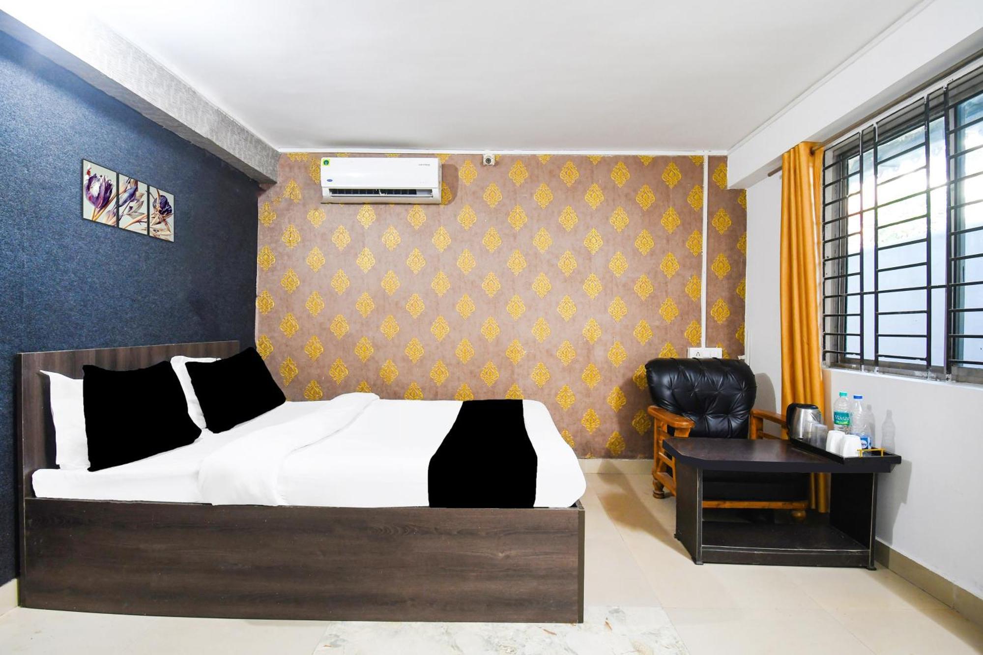 Super Hotel O Champasari Siliguri Formerly Four Fox Suits Panchanai Bagian luar foto