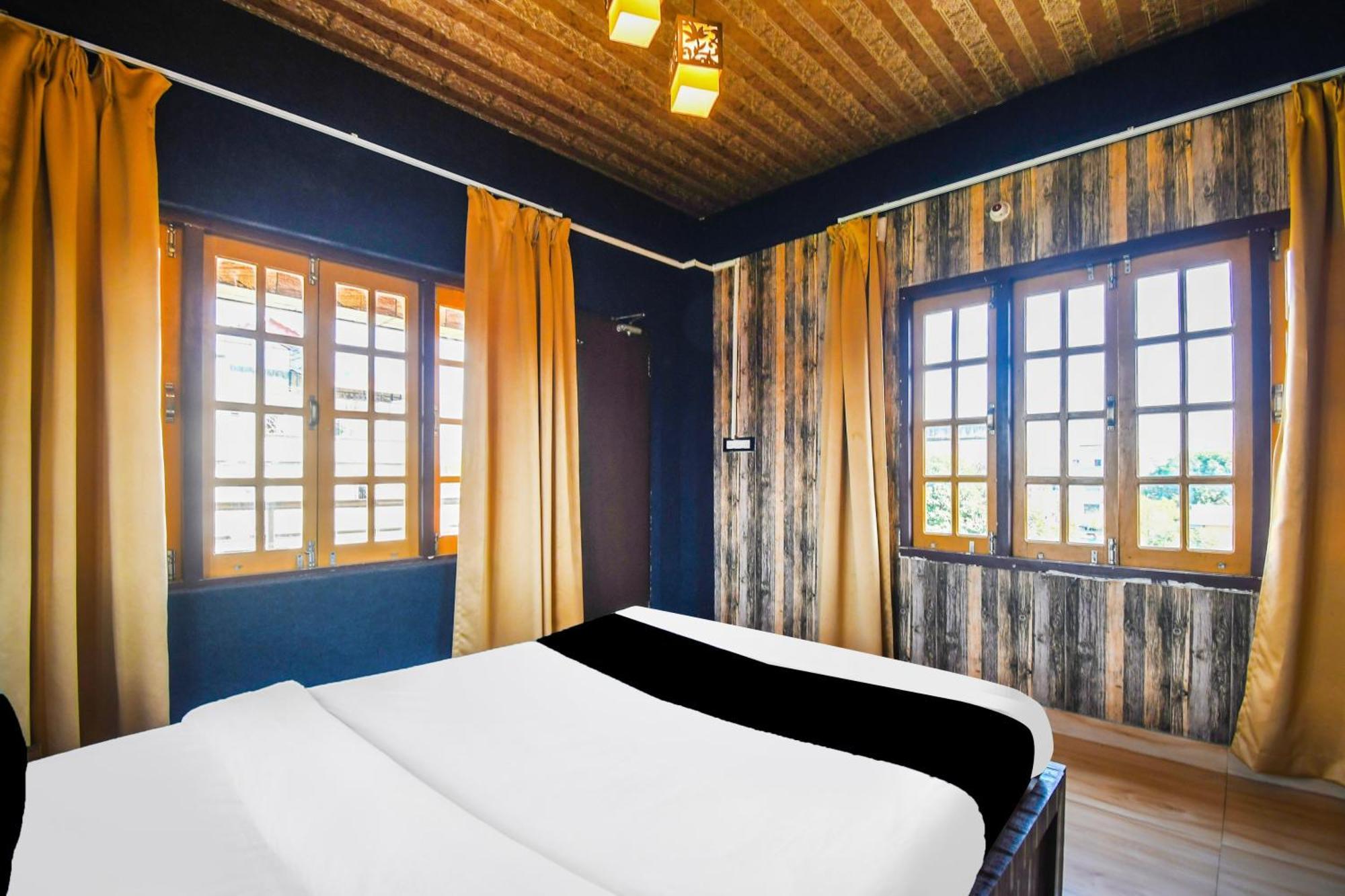 Super Hotel O Champasari Siliguri Formerly Four Fox Suits Panchanai Bagian luar foto