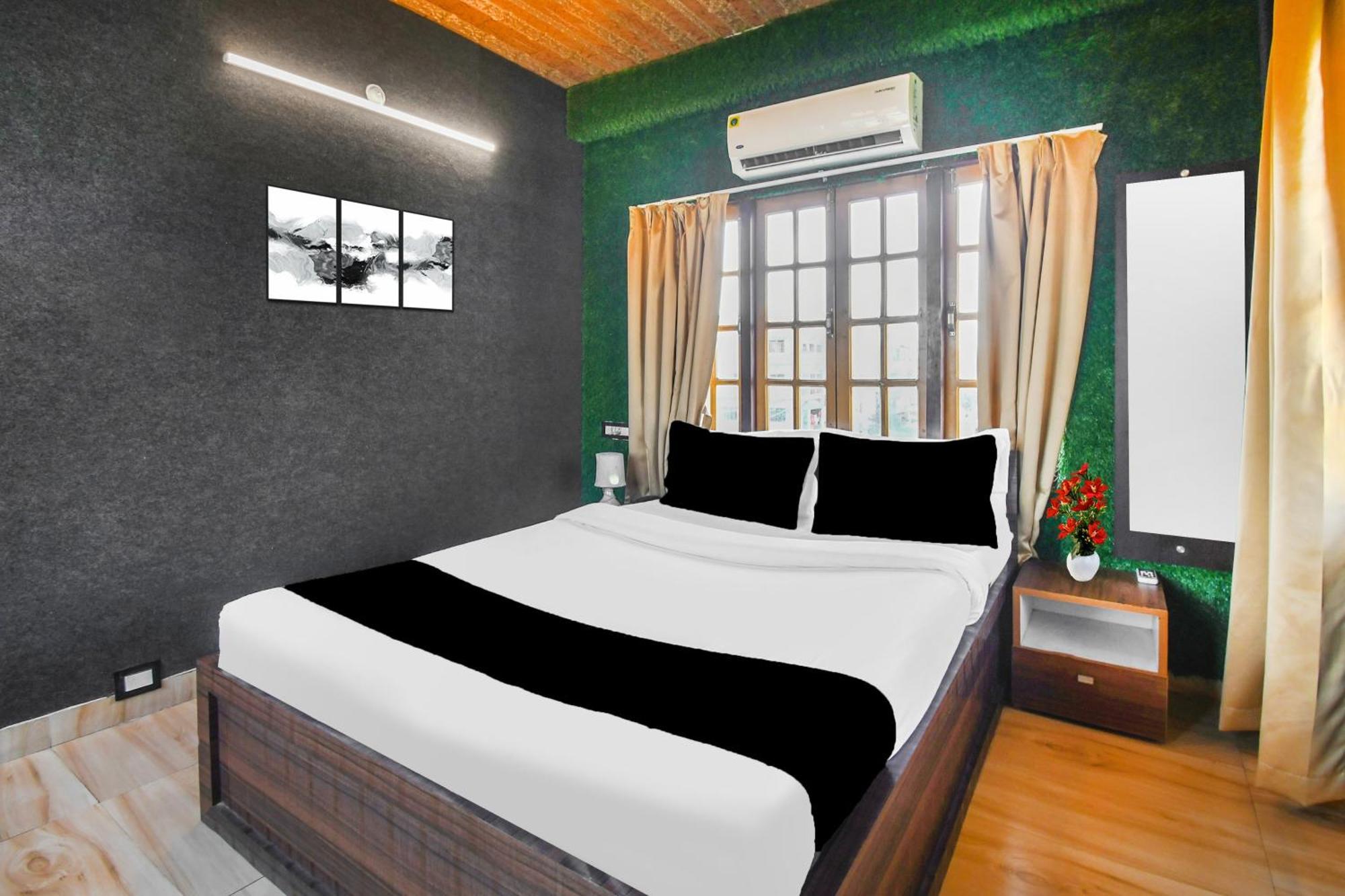 Super Hotel O Champasari Siliguri Formerly Four Fox Suits Panchanai Bagian luar foto